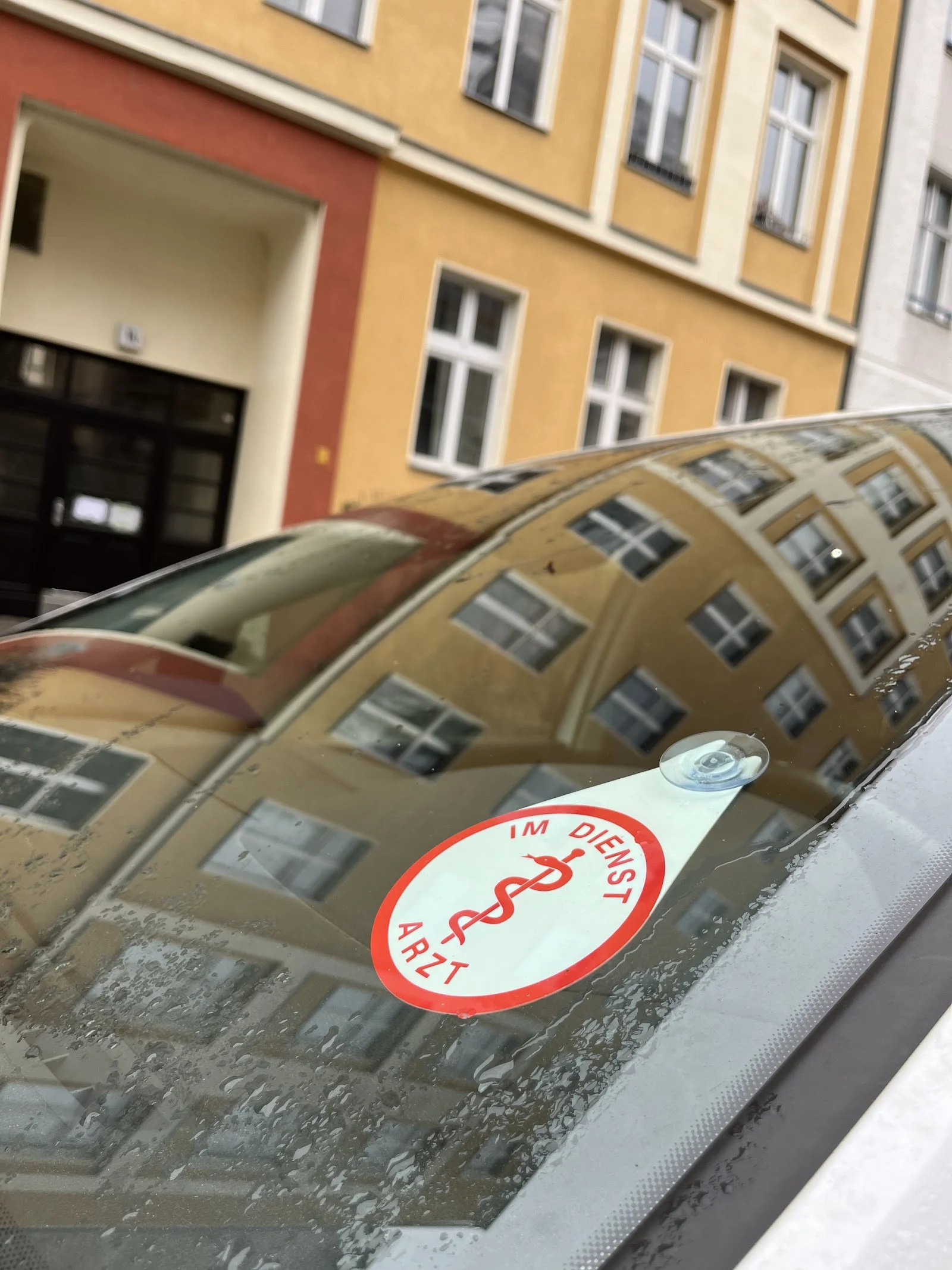 Arztbesuche.BERLIN — Foto 2